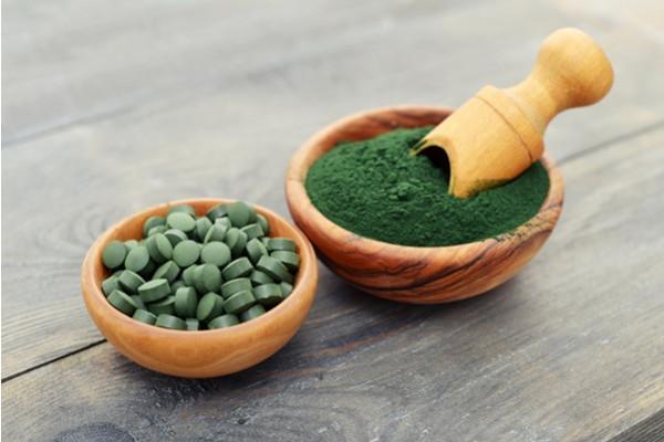 Ce beneficii are spirulina?