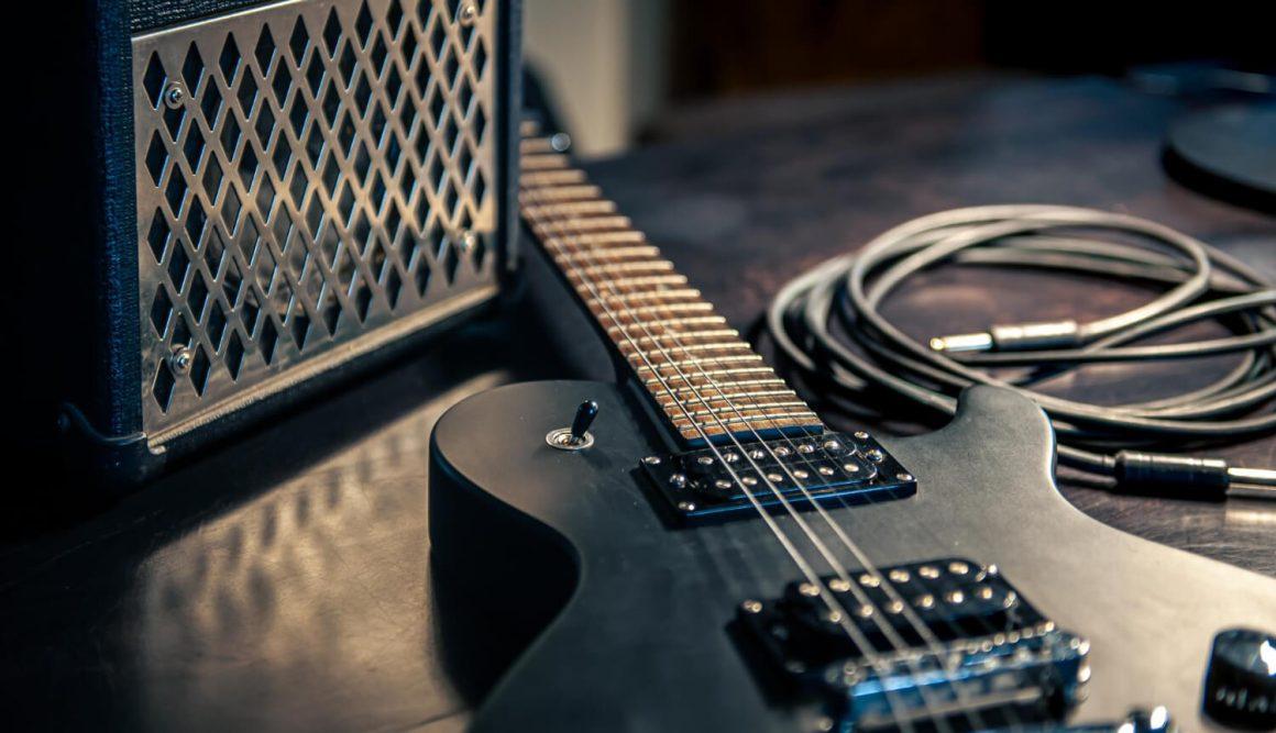 Top 5 Caracteristici Uimitoare ale Amplificatoarelor de Chitară: De Ce Ar Trebui Să Ai Unul